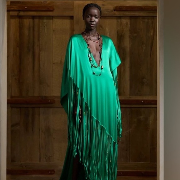 Elegant Asymmetrical Green Dress - Inspired by RL 2024 Clarisa